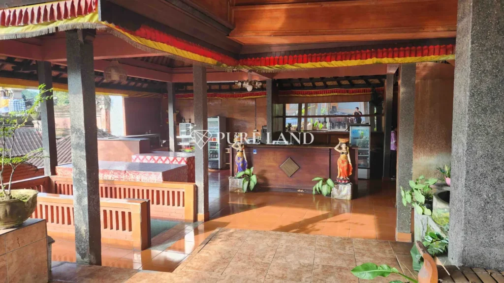 Restaurant and Hotel in Goa Gajah Ubud