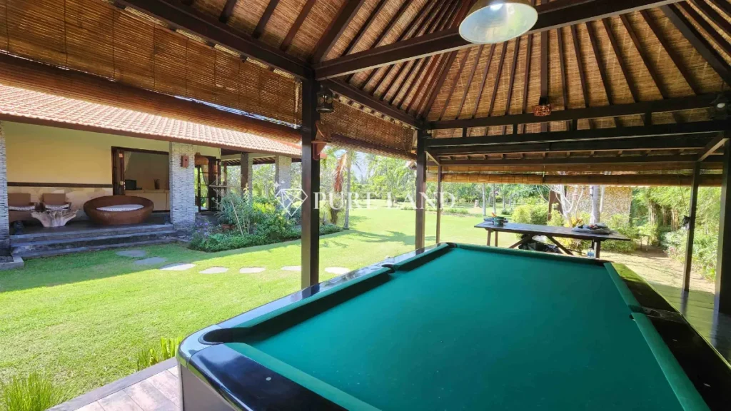 4BR Villa With Beautiful Garden in Saba