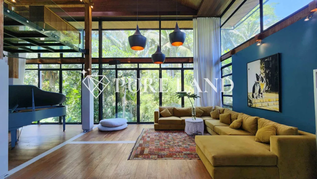 3BR Iconic Designer's Villa in Ubud