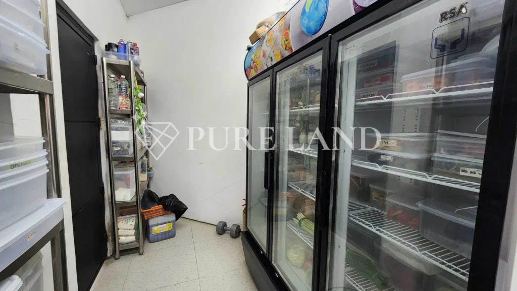 LR01004b Strategic Commerce Space in Batu Mejan Canggu