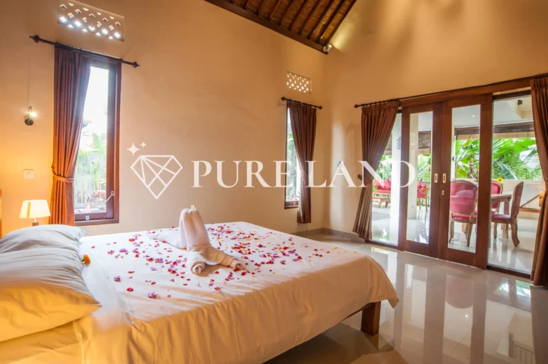 LR05005 2BR Minimalist Tranquil Villa in Ubud