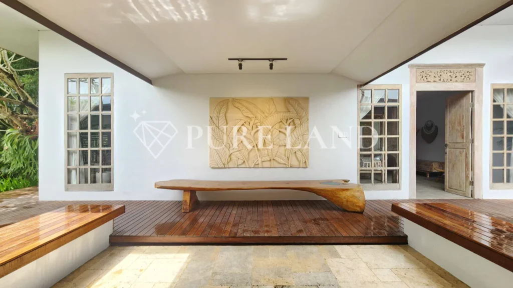 LB01006 4+2BR Grand Tropical Villa in Buduk, Canggu