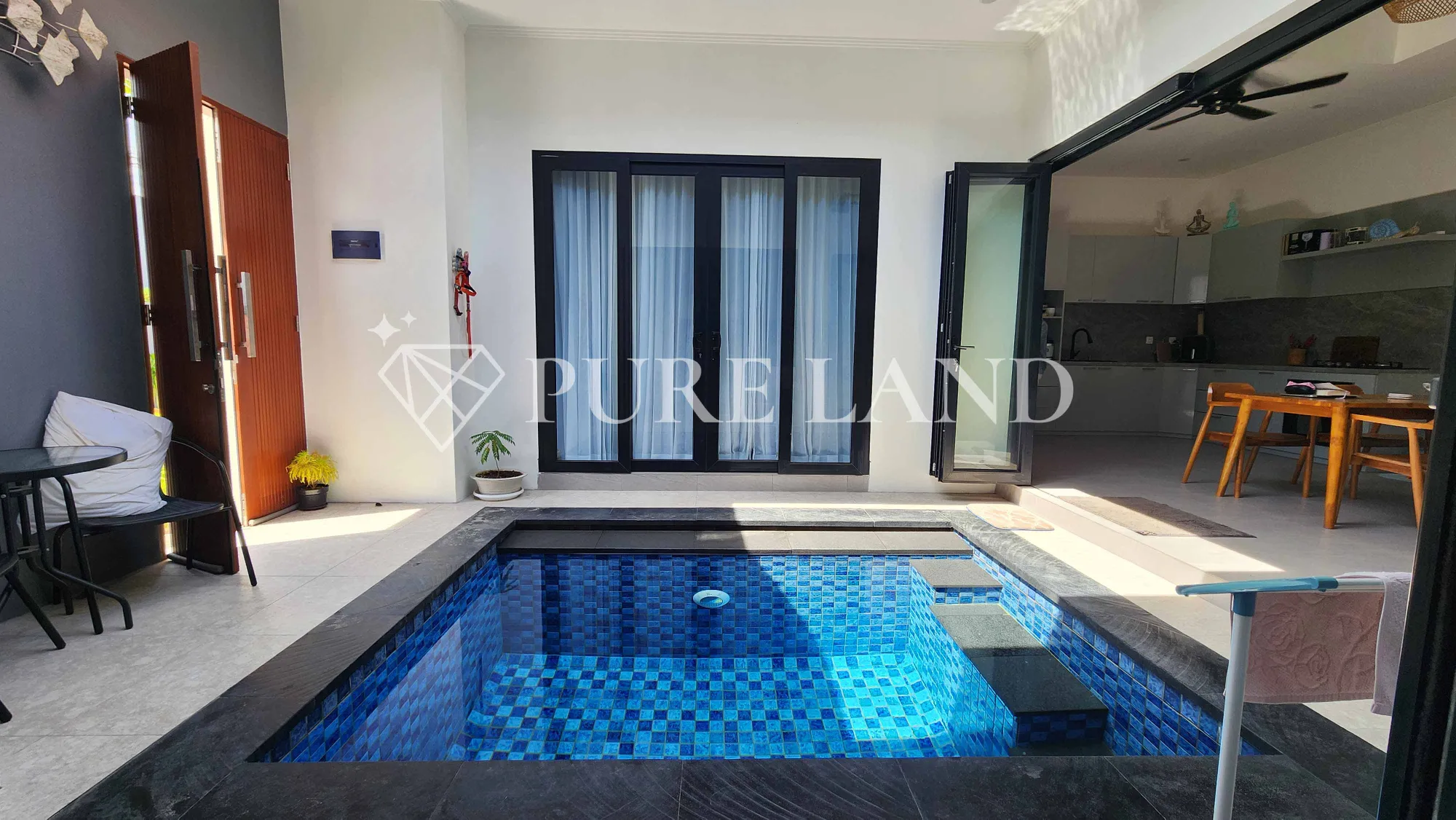 LB03007 2BR Minimalist Villa in Sanur Beachside