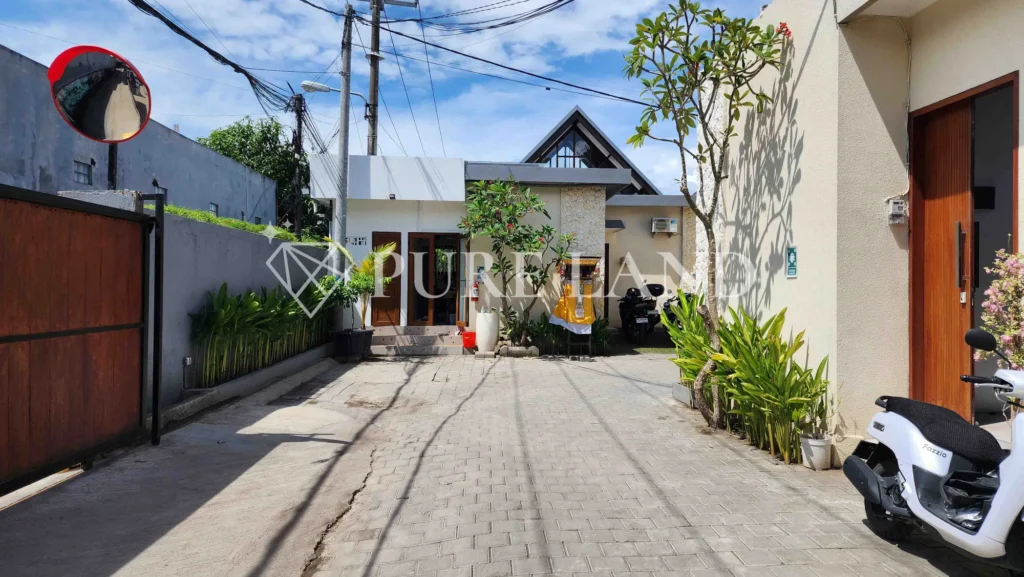 LB03007 2BR Minimalist Villa in Sanur Beachside