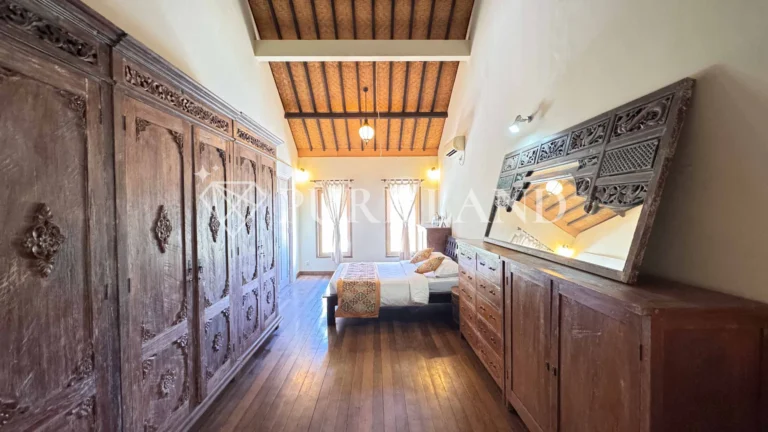 LR03010 2BR Spacious Villa in Sanur