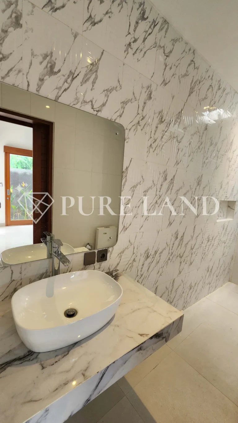 LR01011 2BR Quiet Villa in Tumbak Bayuh
