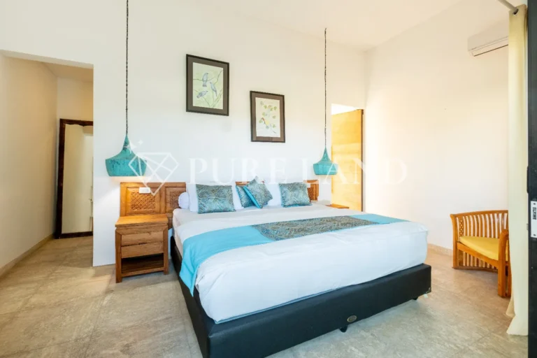 LR01012 Stylish & Luxurious Villa in Batu Mejan Canggu