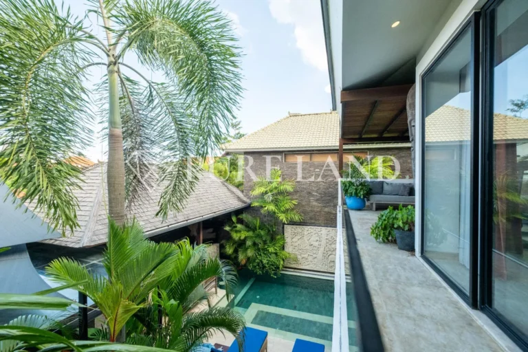 LR01012 Stylish & Luxurious Villa in Batu Mejan Canggu