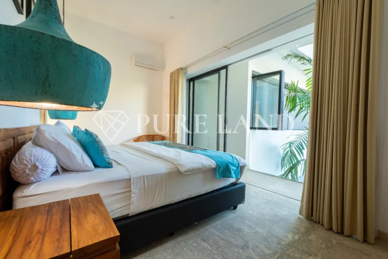 LR01012 Stylish & Luxurious Villa in Batu Mejan Canggu