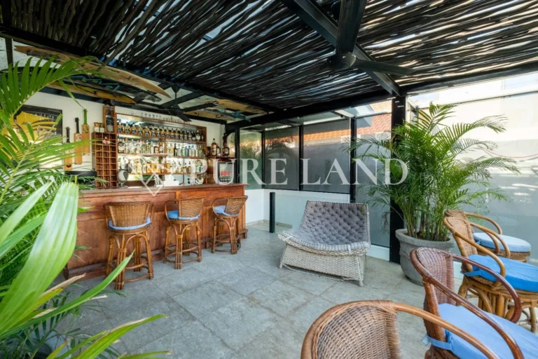 LR01012 Stylish & Luxurious Villa in Batu Mejan Canggu