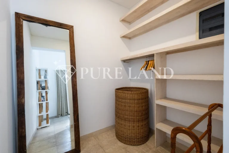 LR01012 Stylish & Luxurious Villa in Batu Mejan Canggu