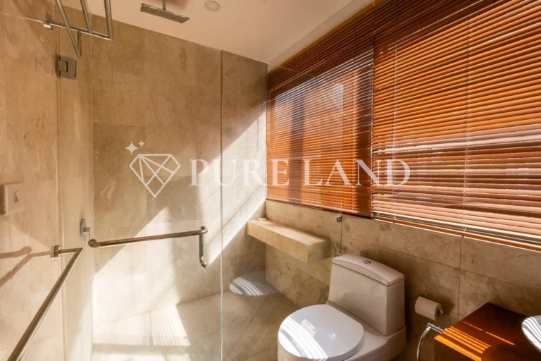 LR01012 Stylish & Luxurious Villa in Batu Mejan Canggu