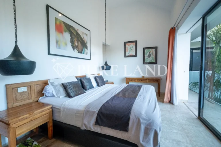 LR01012 Stylish & Luxurious Villa in Batu Mejan Canggu