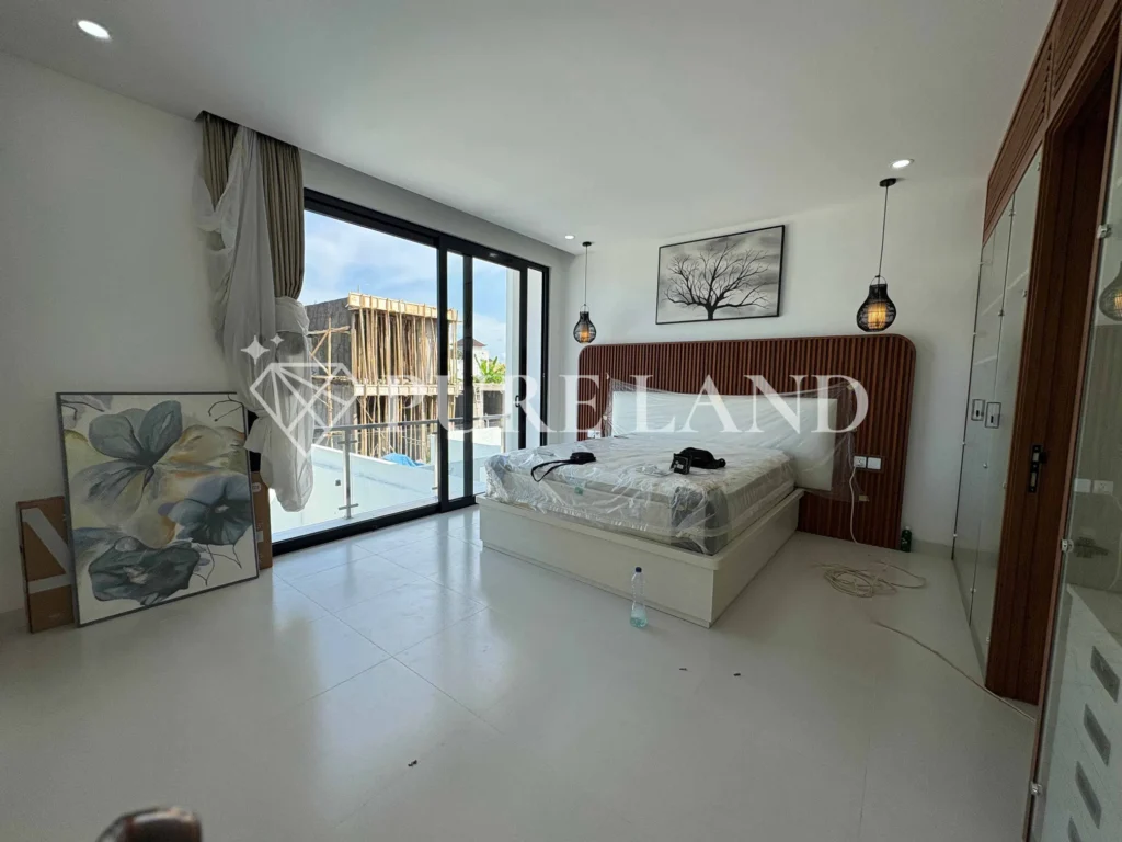 FP02001 2BR Luxurious Residence in Kerobokan