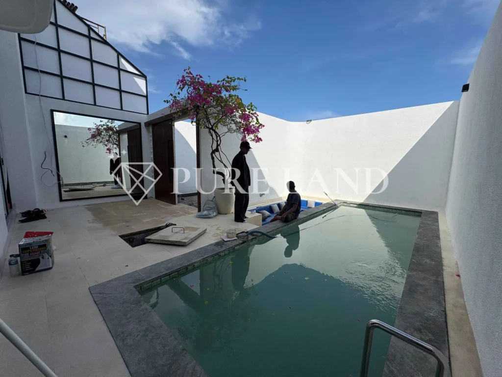 FP02001 2BR Luxurious Residence in Kerobokan