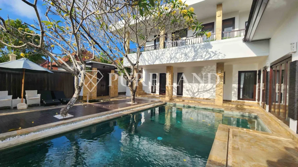 FB14002 4BR Luxury Residence Near the Airport