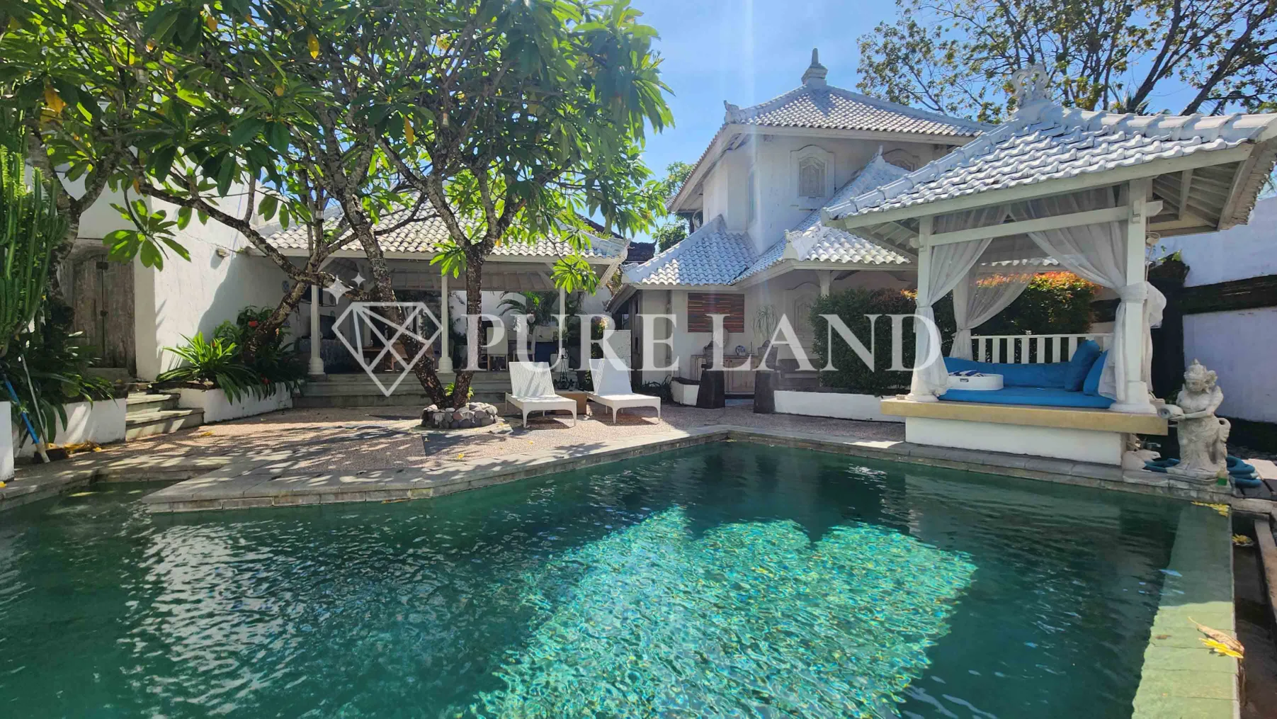 FB02001 2BR Prime Villa in Kerobokan