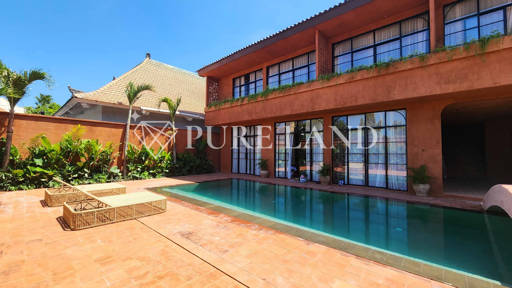 LB03012 Modern Terracotta Apartment in Sanur Beachside