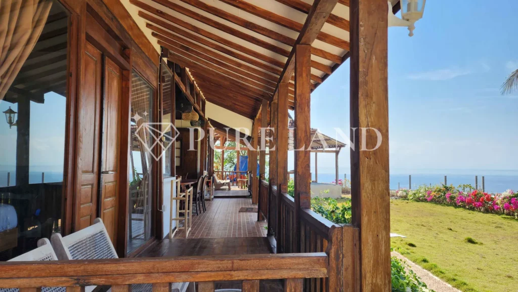 LB21001 5 Bedrooms Ocean View Villa in Nusa Penida