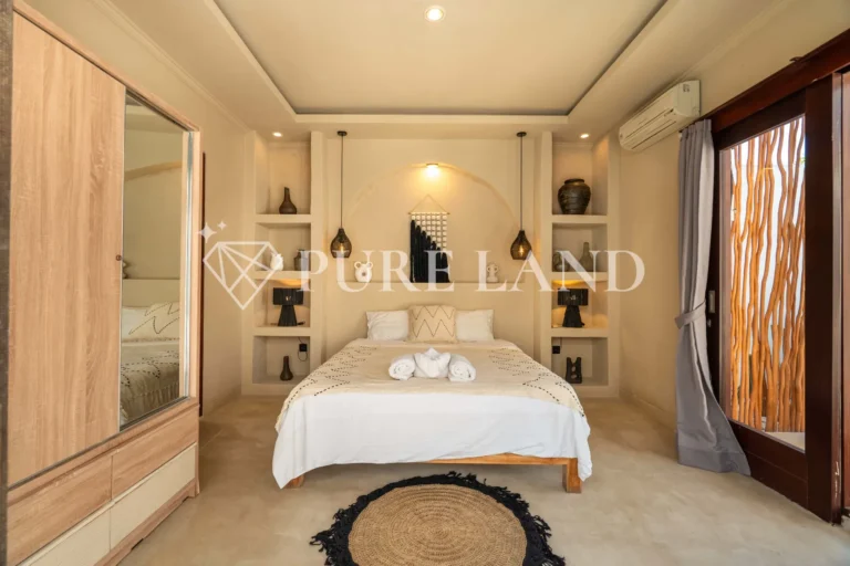 LR01014 Elegant 2 Bedroom Villa in Padonan