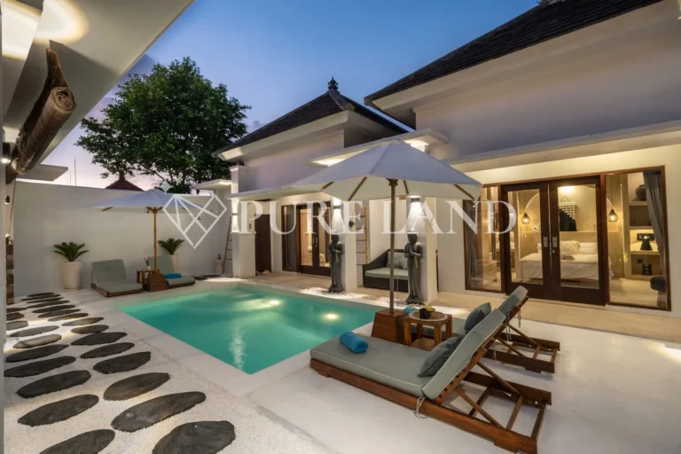 LR01014 Elegant 2 Bedroom Villa in Padonan