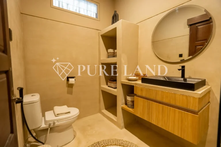 LR01014 Elegant 2 Bedroom Villa in Padonan