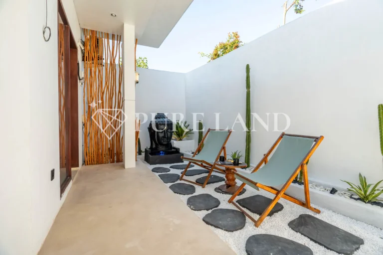 LR01014 Elegant 2 Bedroom Villa in Padonan