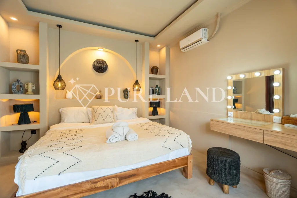 LR01014 Elegant 2 Bedroom Villa in Padonan