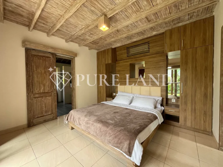 LR05006 2BR Cozy Loft-Style House in Ubud