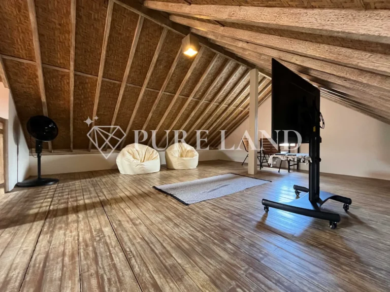 LR05006 2BR Cozy Loft-Style House in Ubud