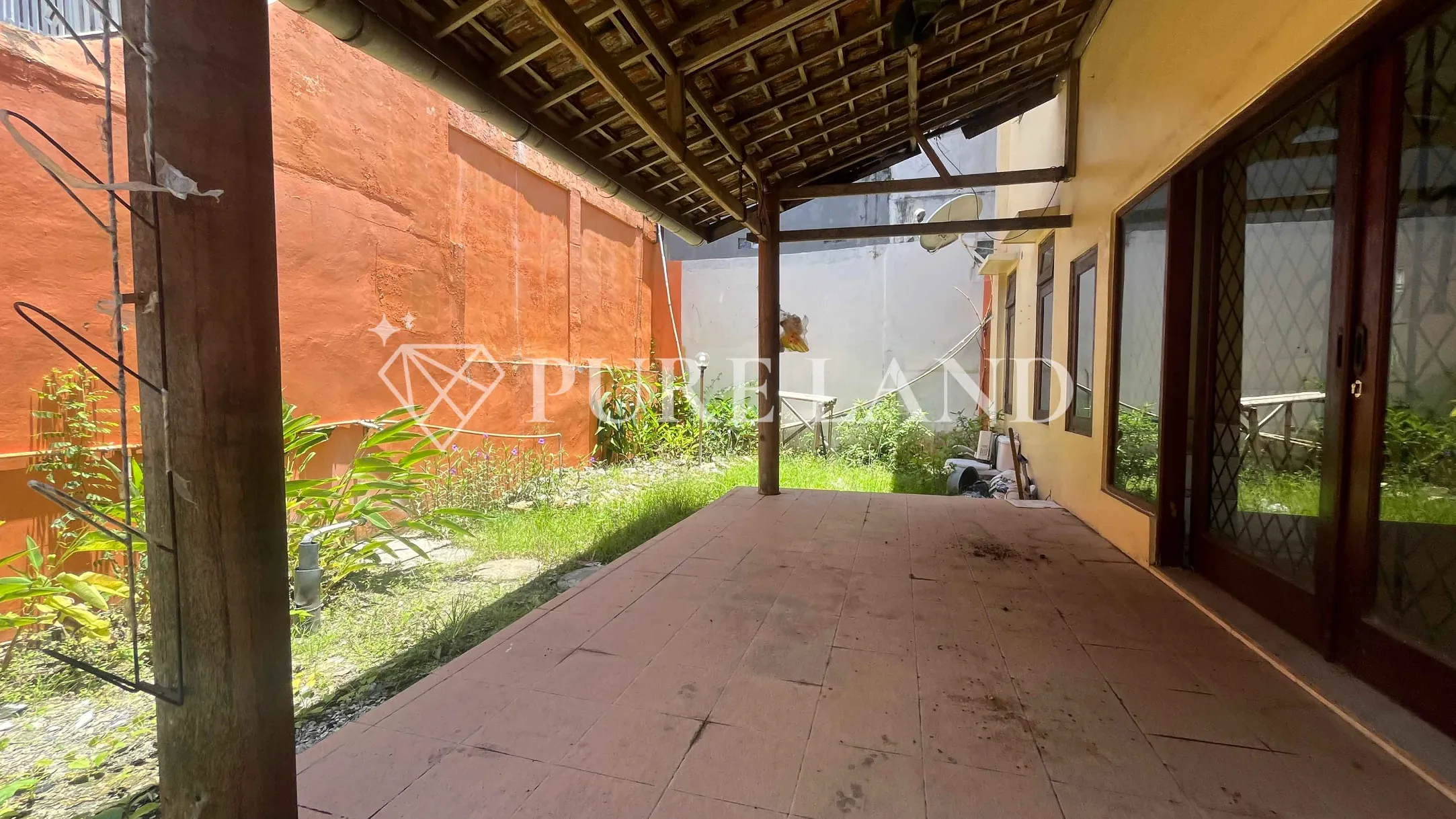 FB09005 4BR Rumah Cantik di Pemogan