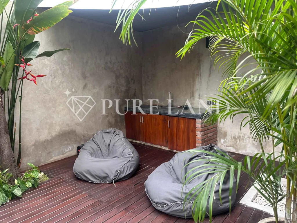 LB01007 3BR Classy Loft Villa in Central Canggu