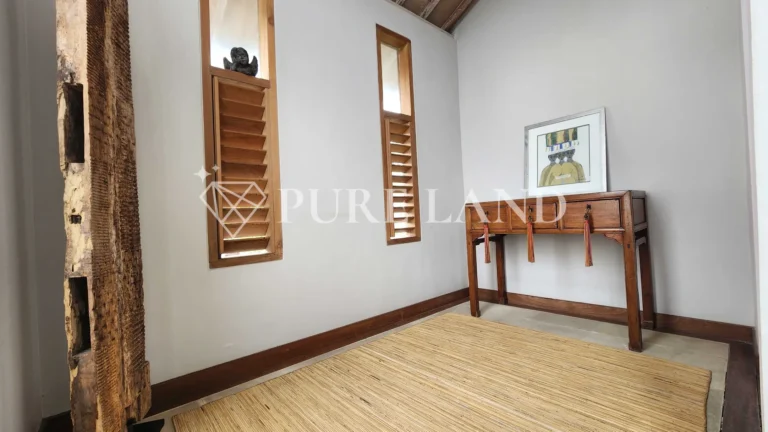 LB18001 2BR Enchanting Villa in Kedungu Beach