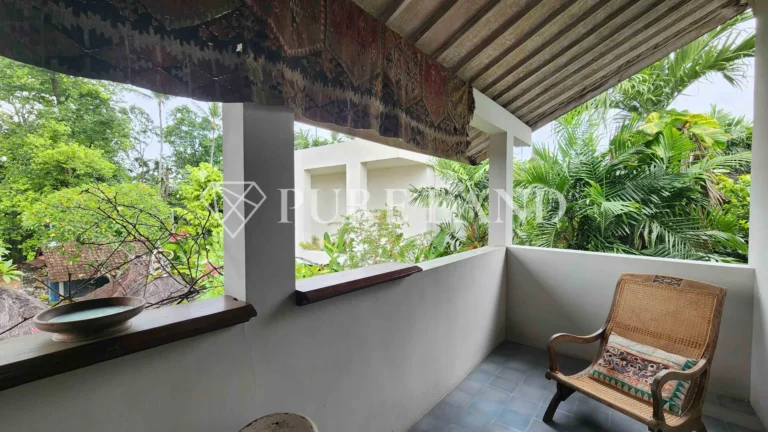 LB18001 2BR Enchanting Villa in Kedungu Beach