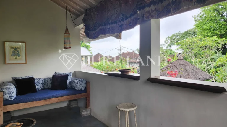 LB18001 2BR Enchanting Villa in Kedungu Beach