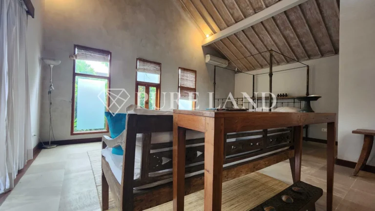 LB18001 2BR Enchanting Villa in Kedungu Beach