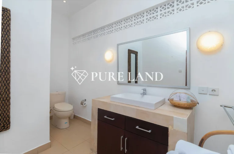 villa-kanae---bathroom-1