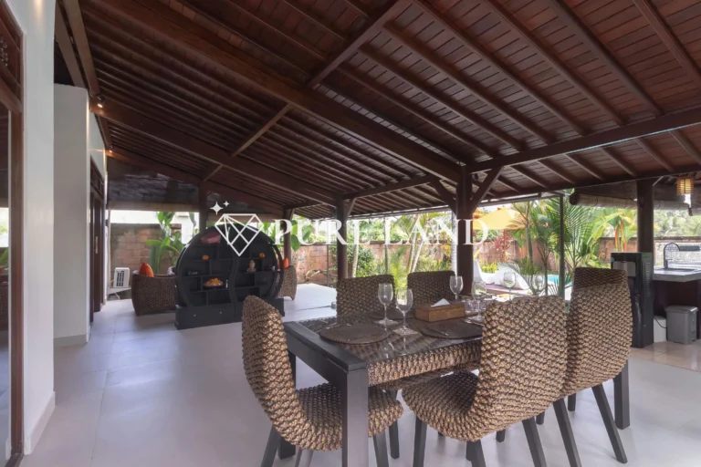 villa-kanae---dining-area-2