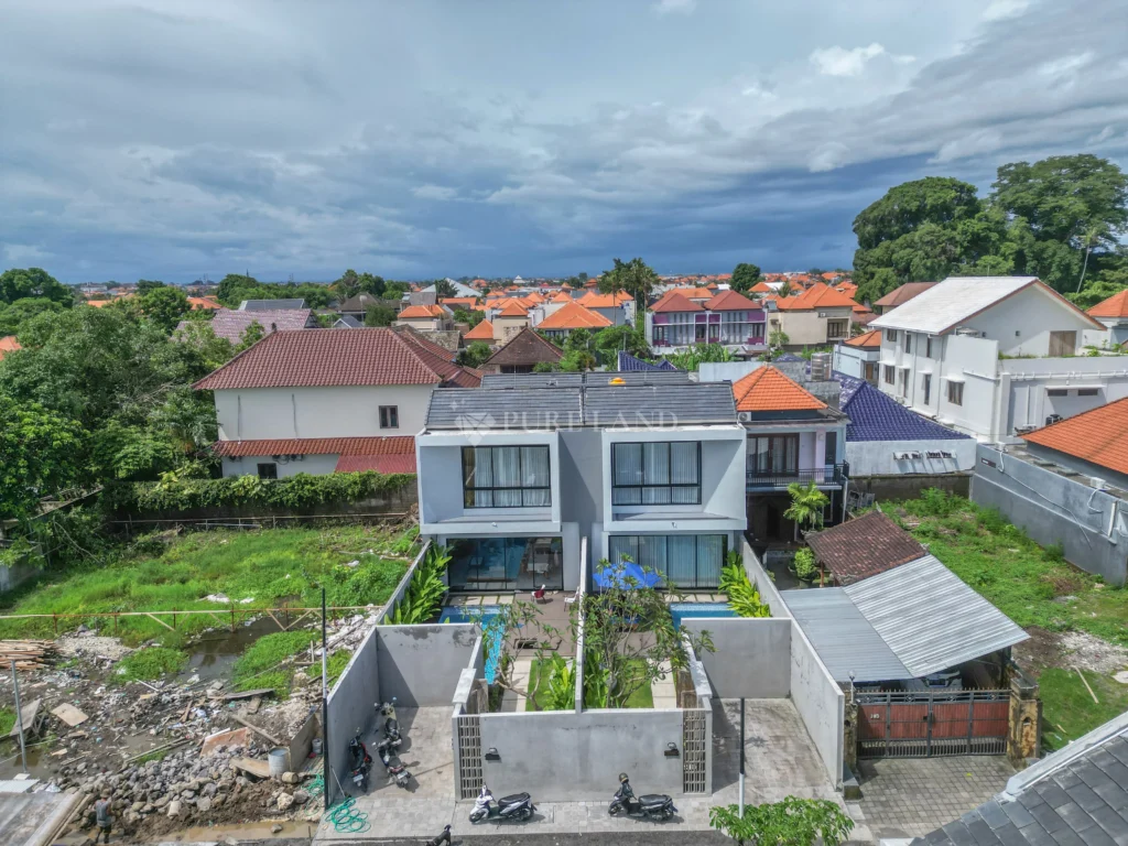 3 Bedrooms Villa