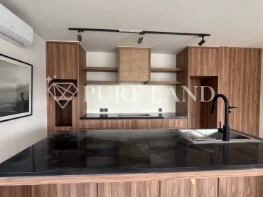 FB01004 5BR Luxury Investment in Central Canggu