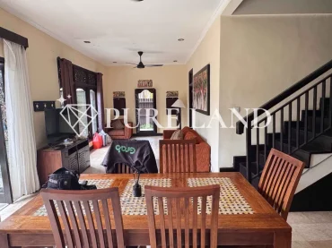 FB05002 3BR Charming Villa in Sayan