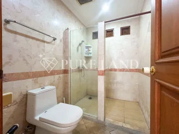 FB09004 5BR Luxurious House in North Sanur