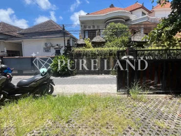 FB09005 4BR Rumah Cantik di Pemogan
