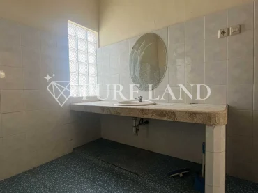 FB09005 4BR Rumah Cantik di Pemogan