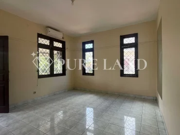 FB09005 4BR Rumah Cantik di Pemogan