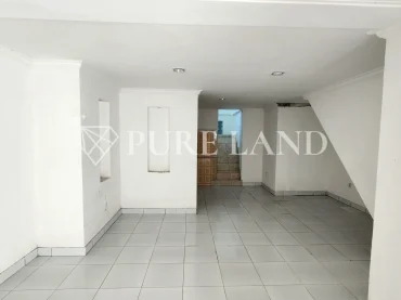 FB14001 1000m2 Strategic Commerce Building in Kuta