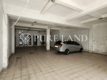 FB14001 1000m2 Strategic Commerce Building in Kuta
