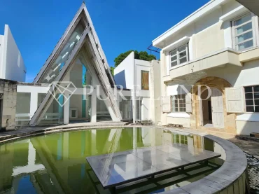 FB14001 1000m2 Strategic Commerce Building in Kuta