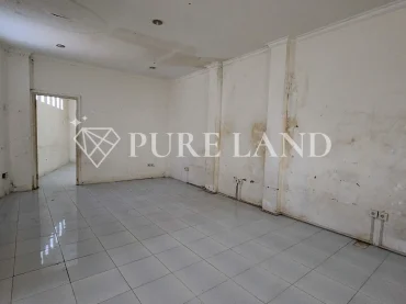 FB14001 1000m2 Strategic Commerce Building in Kuta