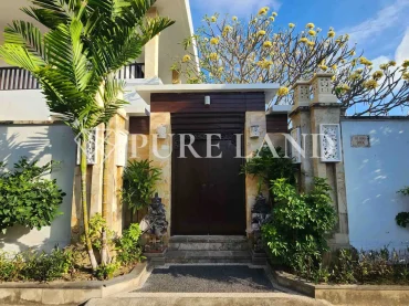 FB14002 4BR Luxury Residence Near the Airport